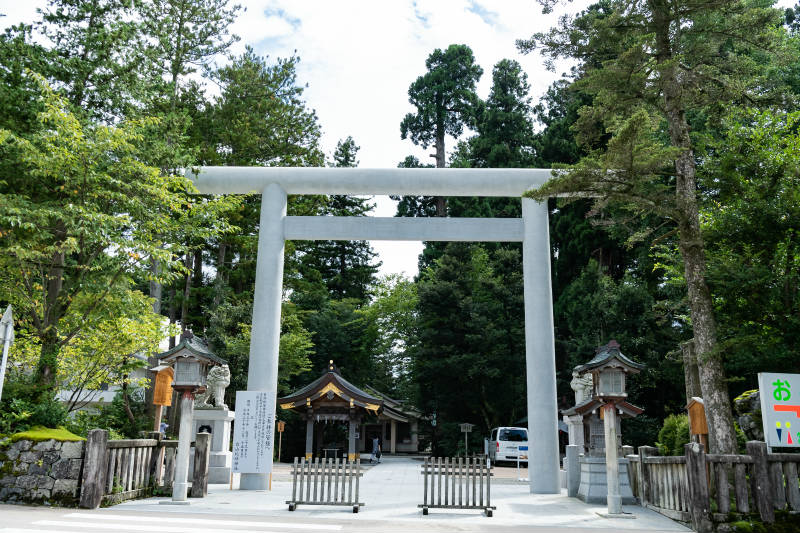 白山比咩神社