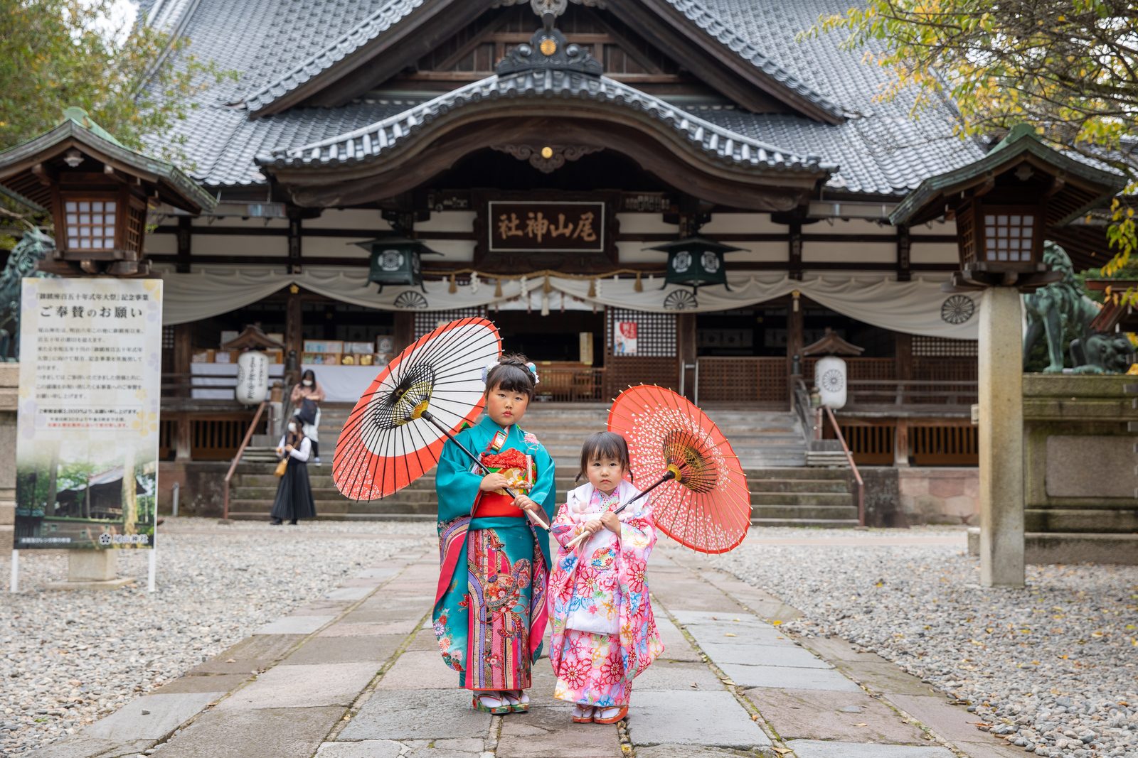 七五三 神社での姉妹写真